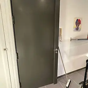 SM_FUSION_POSE_PORTE_BLINDEE_2